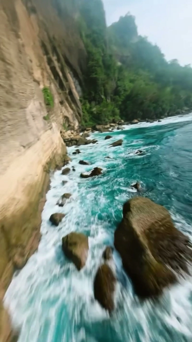 Diving all the way to take in the scenery